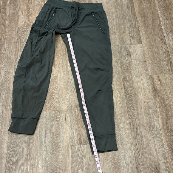 Athleta Trekkie North Jogger. Size 2. - Picture 6 of 9